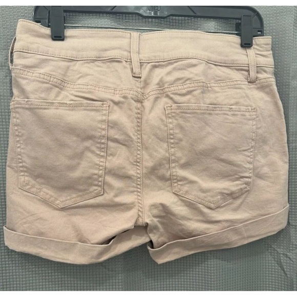 NWT $34 SO Shorts Pink Midi Low Rise Stretch JR Size 11 Distressed Cuffed Chino - Picture 2 of 11